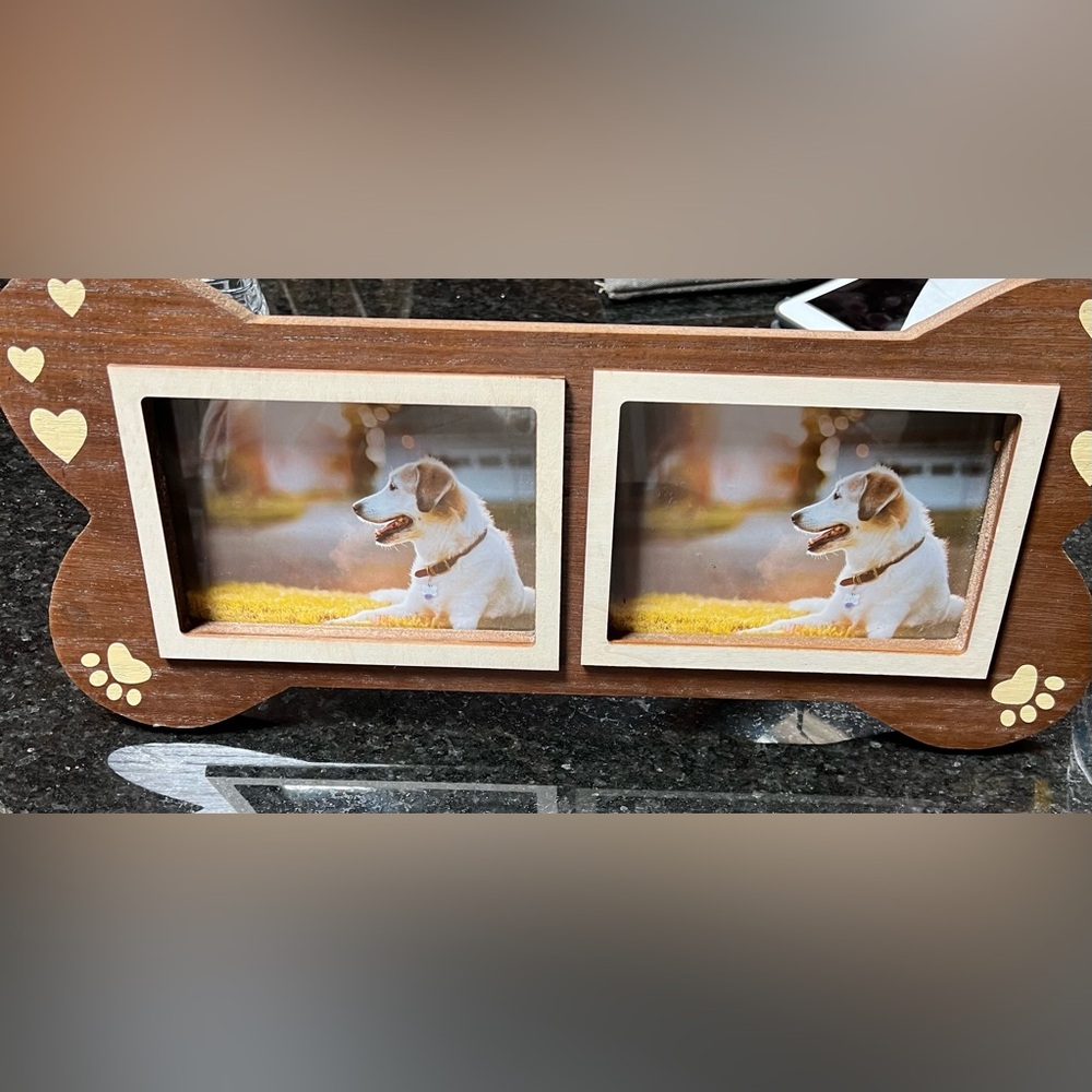 Double 4x6 dog photo frame.